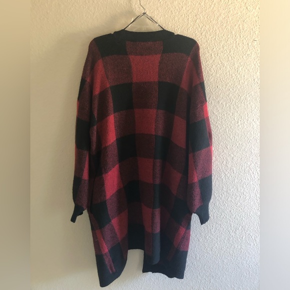 Time and True XXL Plaid Cardigan - Picture 2 of 3